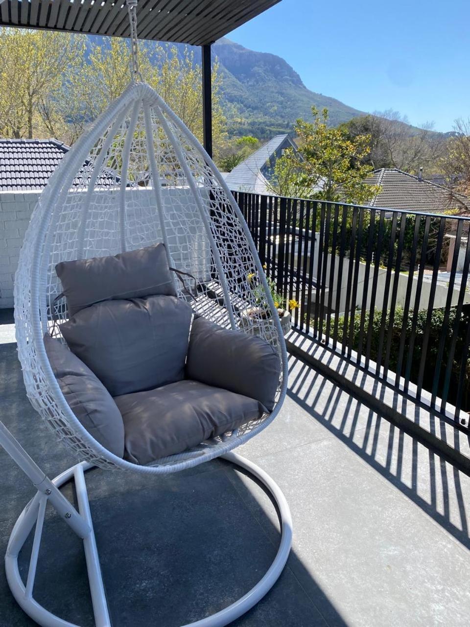 Vineyard House Newlands - With Pool & Views Of Table Mountain Ferienhaus Kapstadt