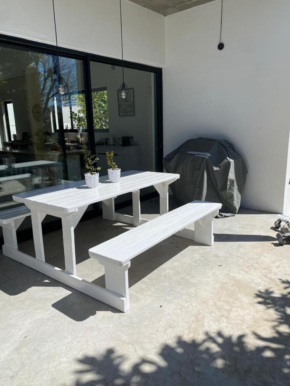 Vineyard House Newlands - With Pool & Views Of Table Mountain Ferienhaus *