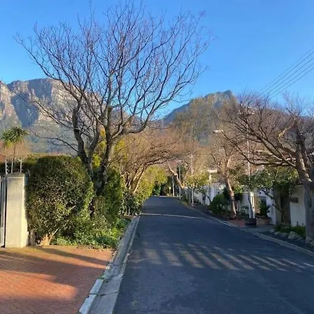 Villa Vineyard House Newlands - With Pool & Views Of Table Mountain Kapstadt Exterior foto