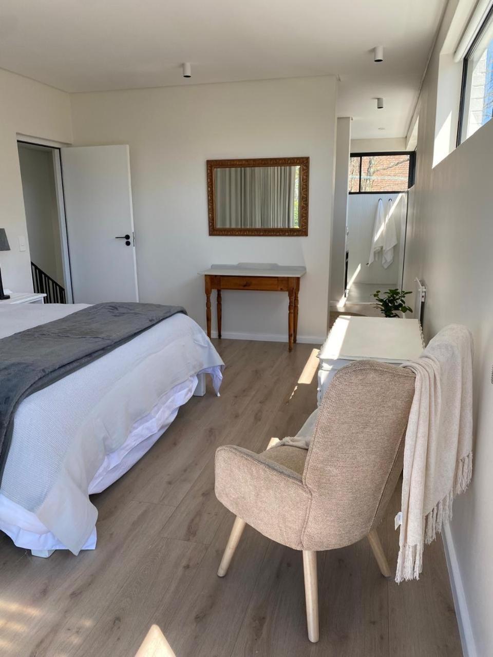 Vineyard House Newlands - With Pool & Views Of Table Mountain * Cidade Do Cabo